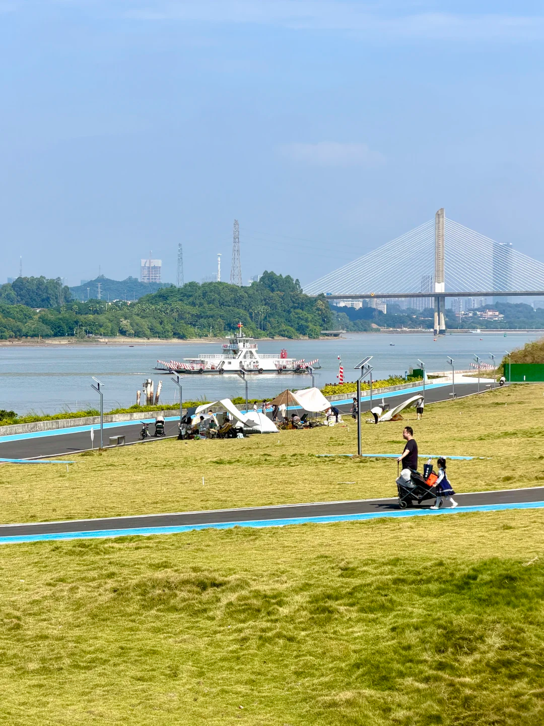 广州露营地0元江边大草坪+蓝色跑道地铁直达